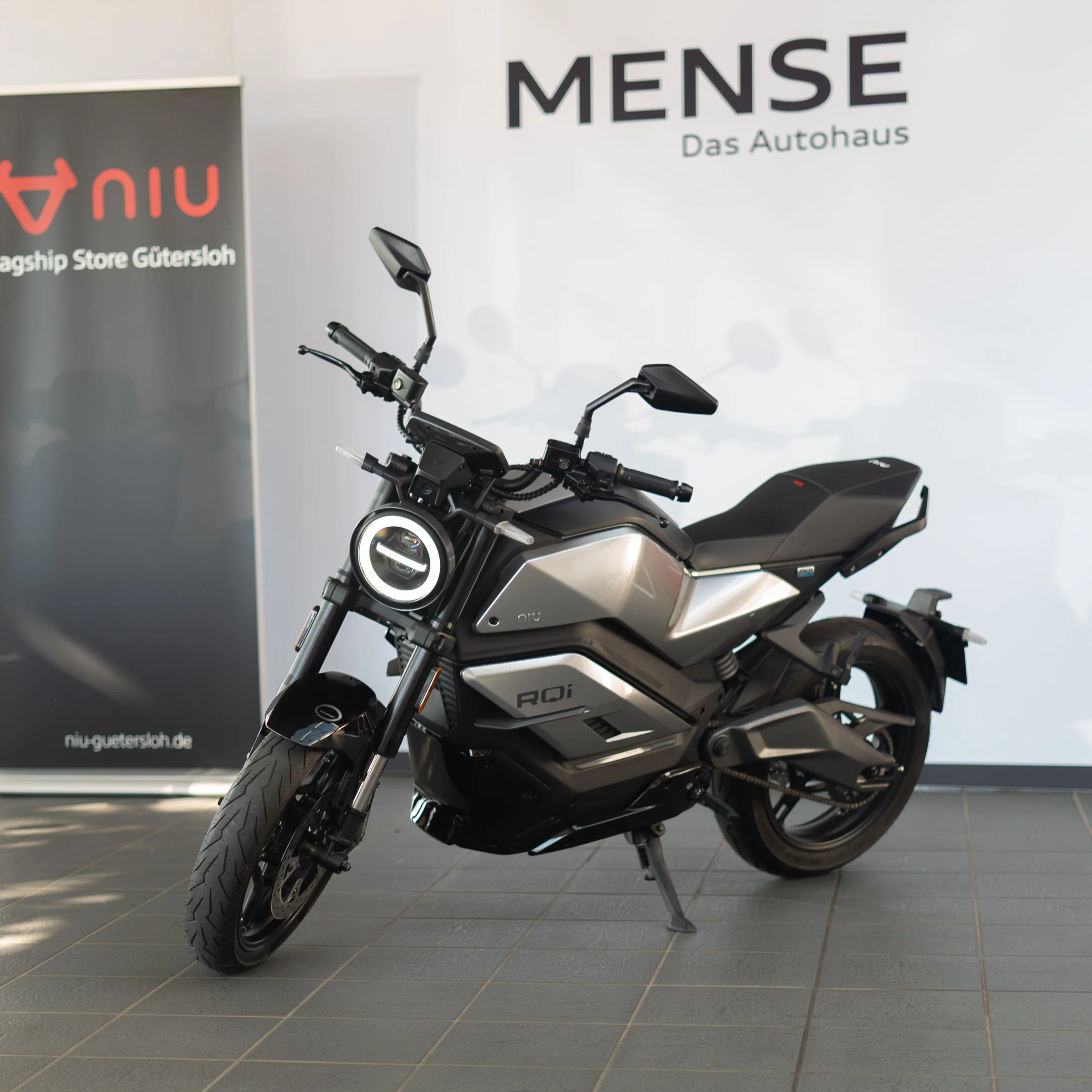 NIU RQi |Â E-Motorrad |Â Silber